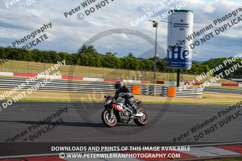 donington no limits trackday;donington park photographs;donington trackday photographs;no limits trackdays;peter wileman photography;trackday digital images;trackday photos